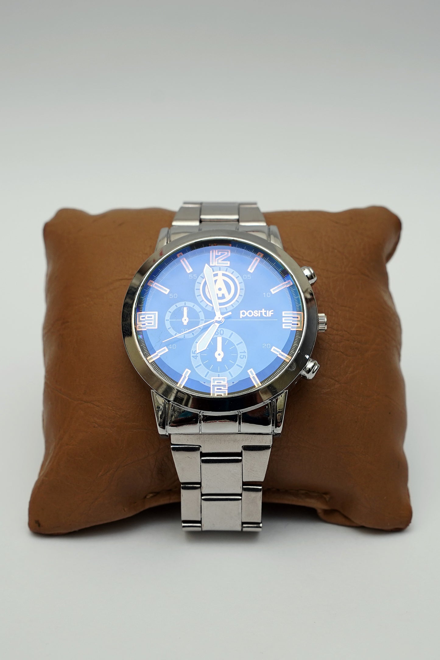 Men's Quartz Watch with Silver Metal Strap
