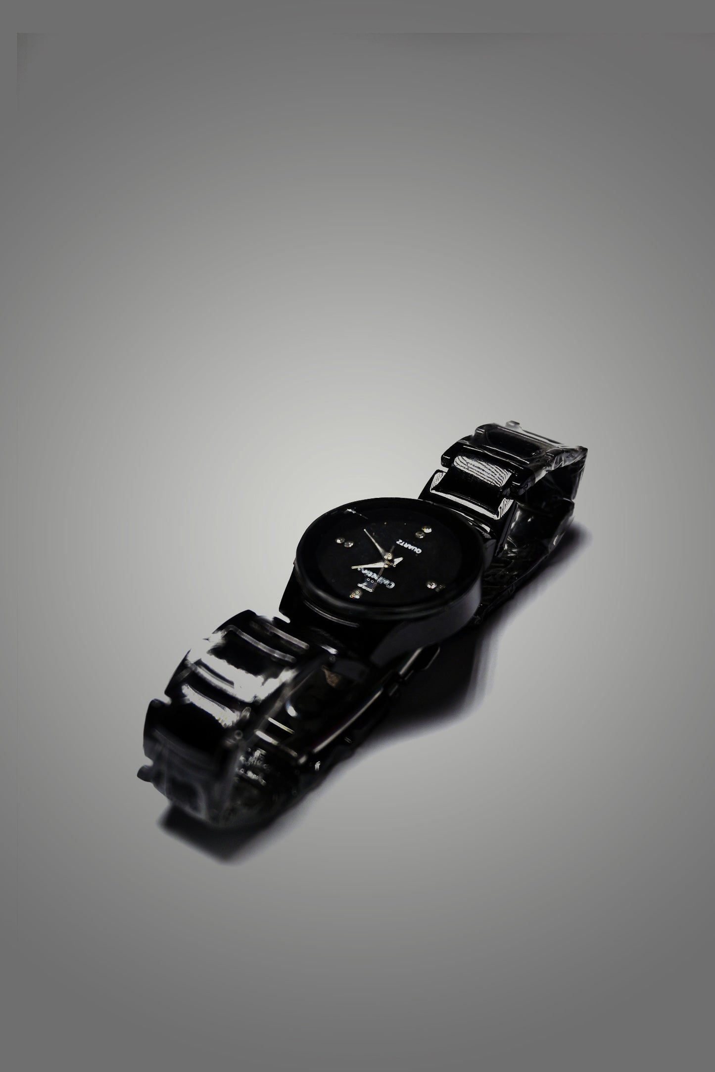 Stylish Black Women's Quartz Watch