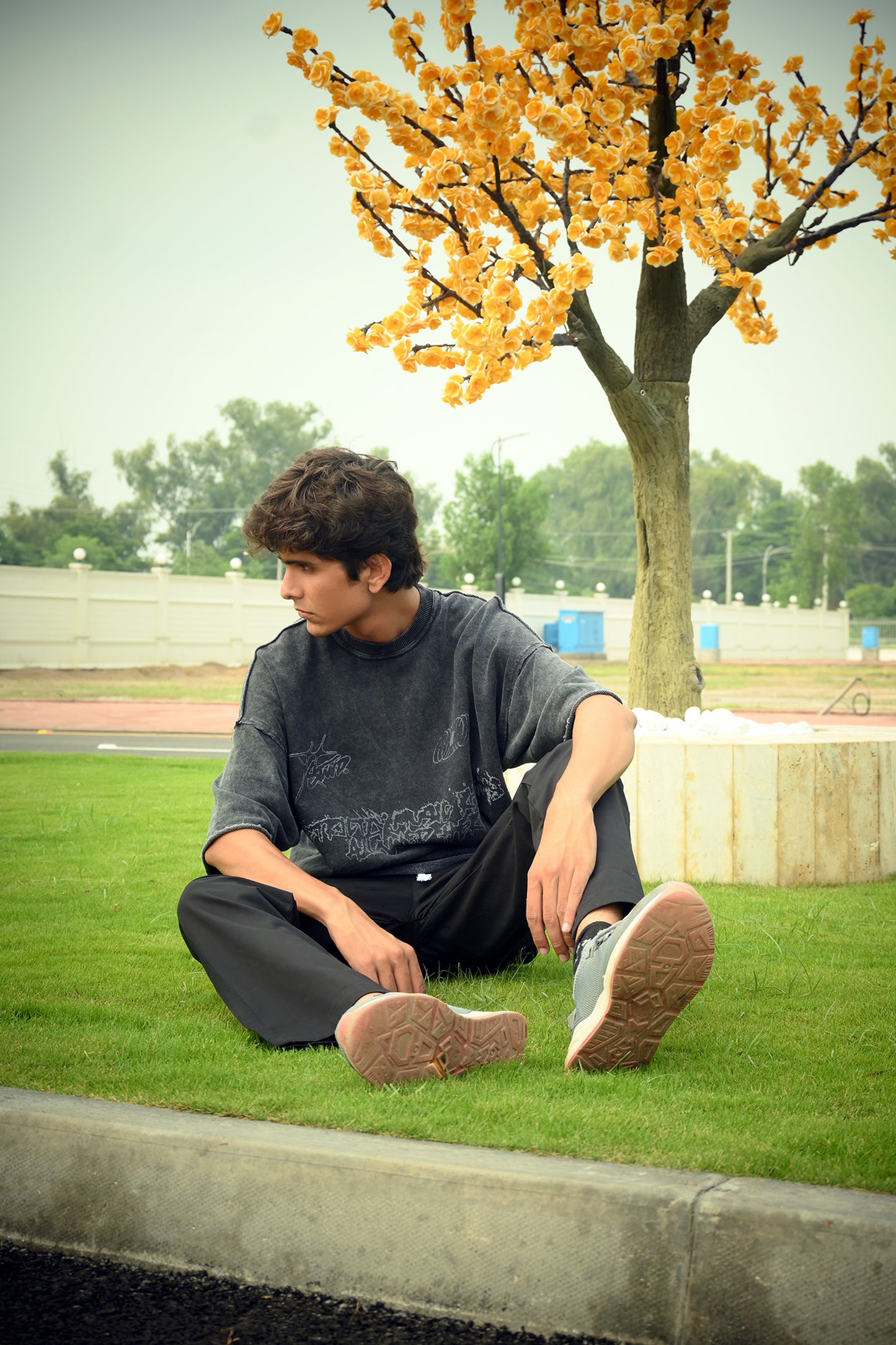 Men's Black Cargo Trouser with 6 Pockets